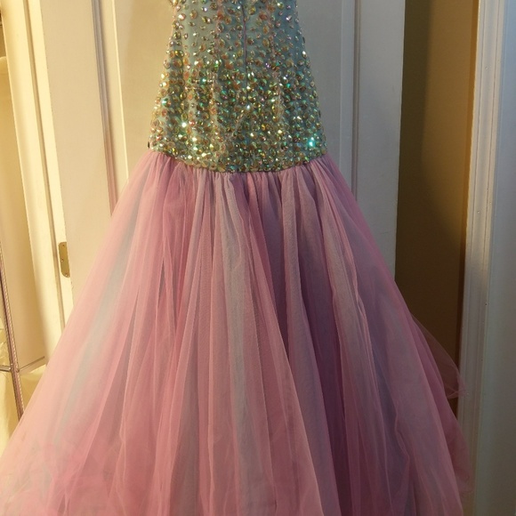 Sherri Hill Formal - Picture 2 of 2